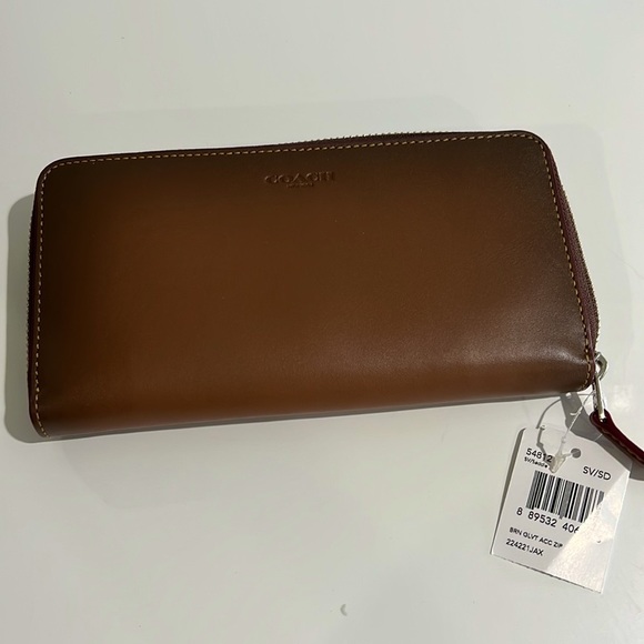 Coach Handbags - NWT Coach Wallet